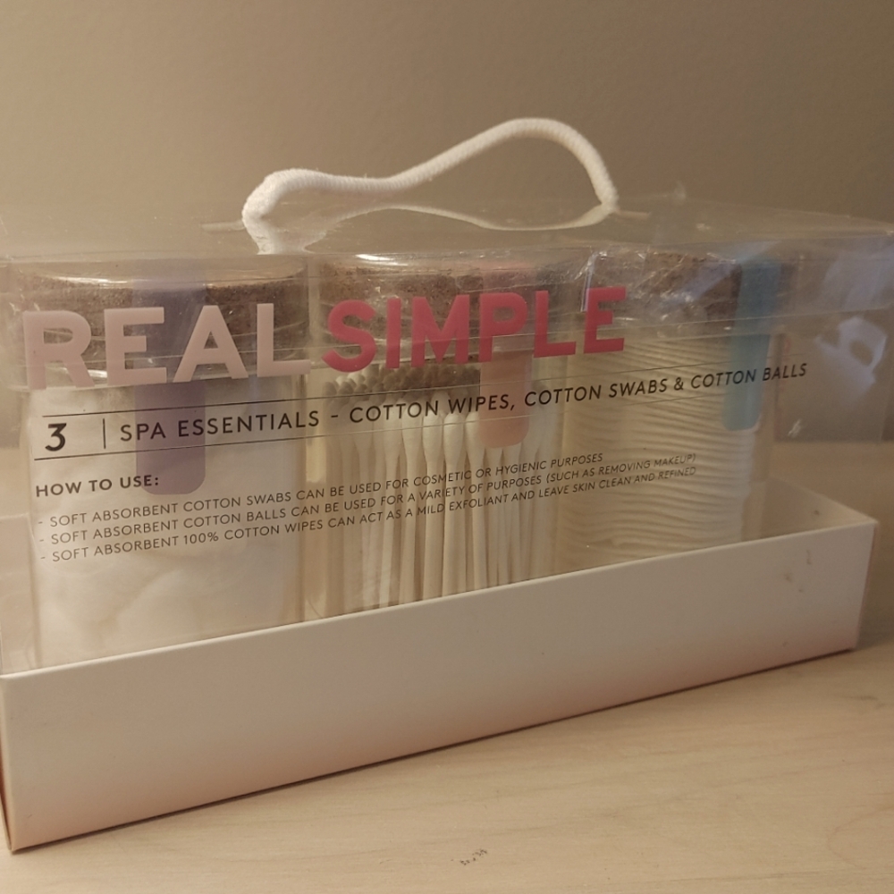 Real Simple Spa Essentials kit - Picture 2 of 9